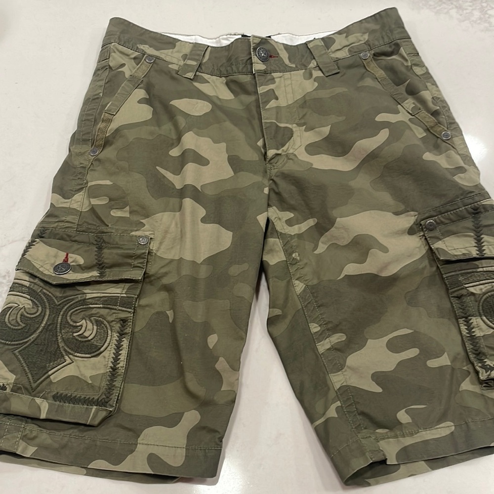 Men’s camo cargo pants by affliction
